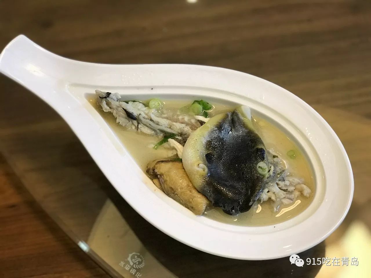 绝味诱惑：河豚汤的鲜美挑战，舌尖上的奢华体验